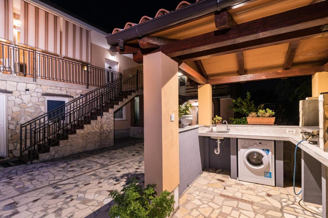 Apartments Kendel Fažana Extérieur photo