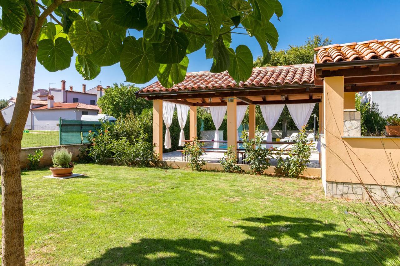 Apartments Kendel Fažana Extérieur photo